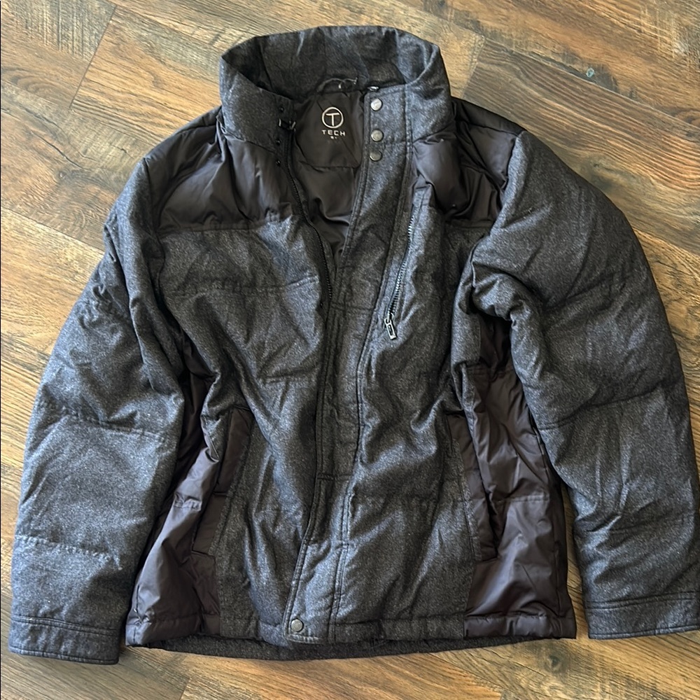 Tech by TUMI Black Quilted Puffer Jacket with Full Zipper